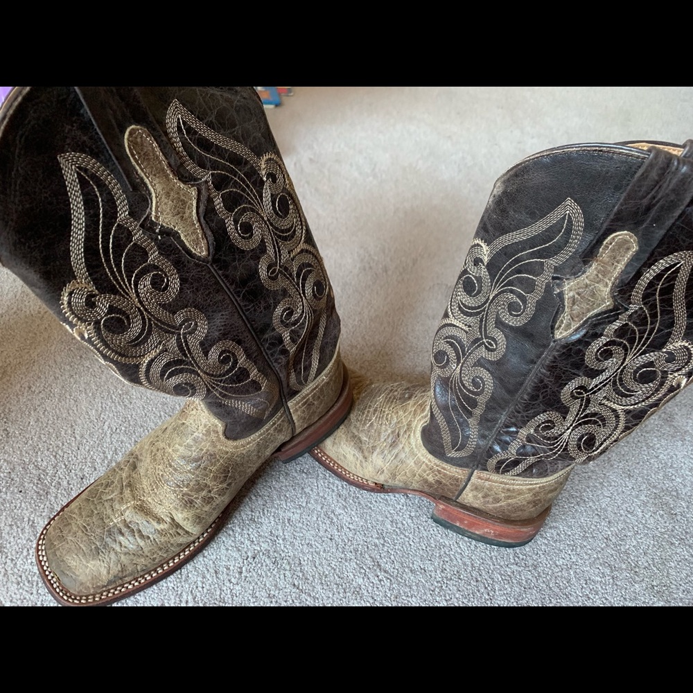 Women’s boots!